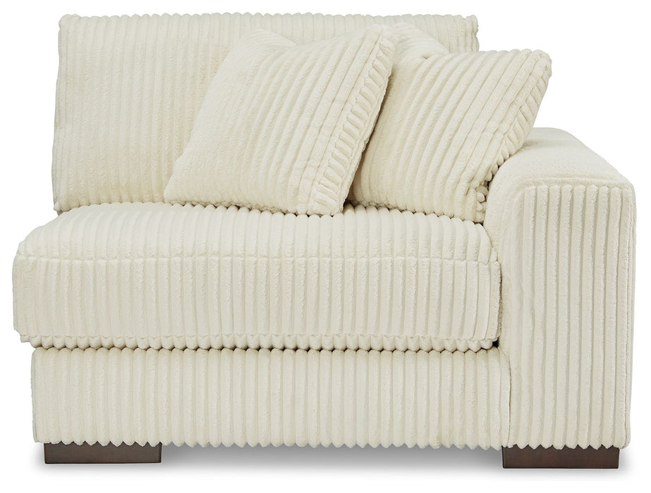 Lindyn - 4 Piece Sectional