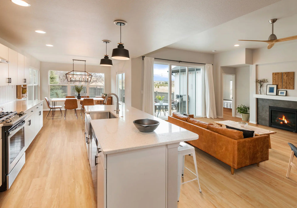 CALI Vinyl - Builder's Choice Premium - Blonde Ale - Floor Planks