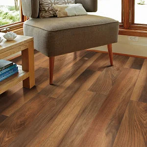 Shaw Endura Plus Amber Oak Click Vinyl Plank Flooring with Attached Pad