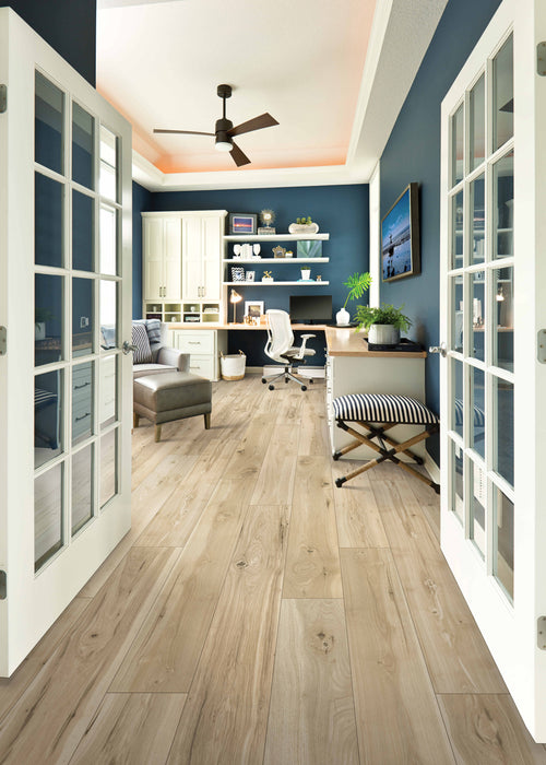 Mohawk - RevWood Premier - Morena Bluffs - Fresh Spring Pecan - Laminate