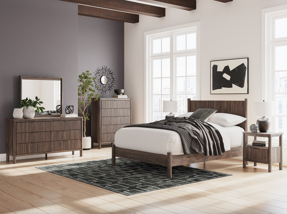 CLEARANCE - Pamytta Queen Panel Bed