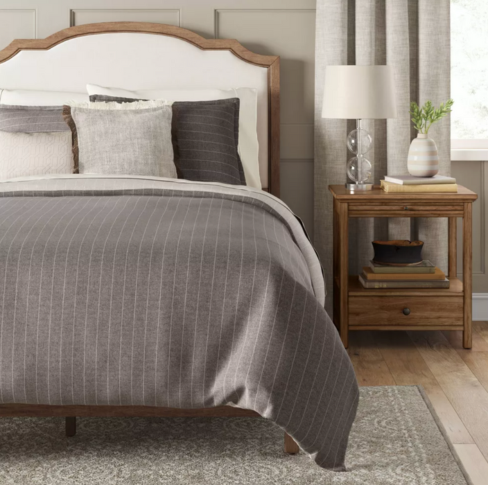 Shelburne Nightstand with Drawer/Shelf Brown