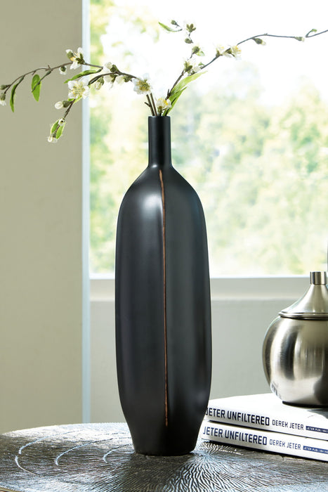Rhaveney - Vase (Set of 3) - Large - Black