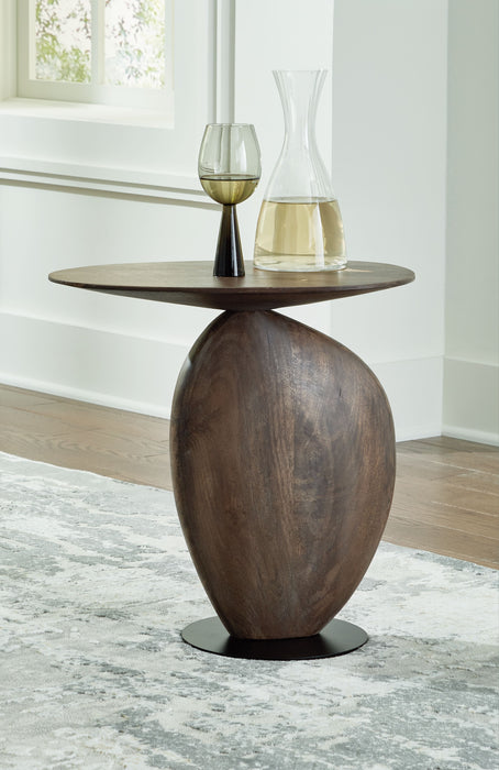 Cormmet - Brown / Black - Accent Table