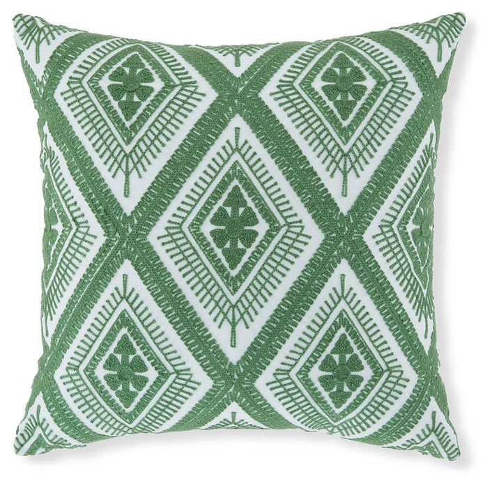 Bellvale - Green / White - Pillow (Set of 4) Cleveland Home Outlet (OH) - Furniture Store in Middleburg Heights Serving Cleveland, Strongsville, and Online