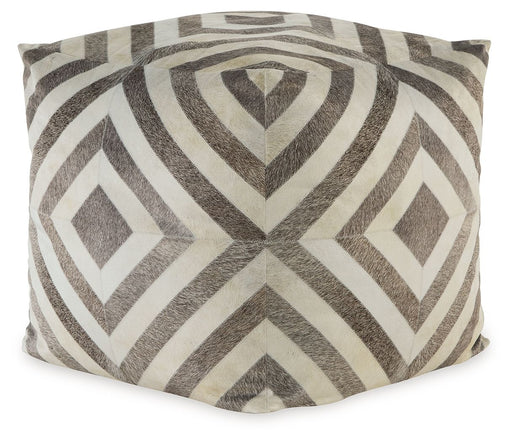 Hartselle - Brown - Pouf Cleveland Home Outlet (OH) - Furniture Store in Middleburg Heights Serving Cleveland, Strongsville, and Online