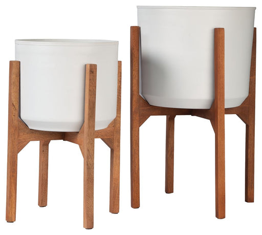 Dorcey - White/Brown - Planter Set Cleveland Home Outlet (OH) - Furniture Store in Middleburg Heights Serving Cleveland, Strongsville, and Online